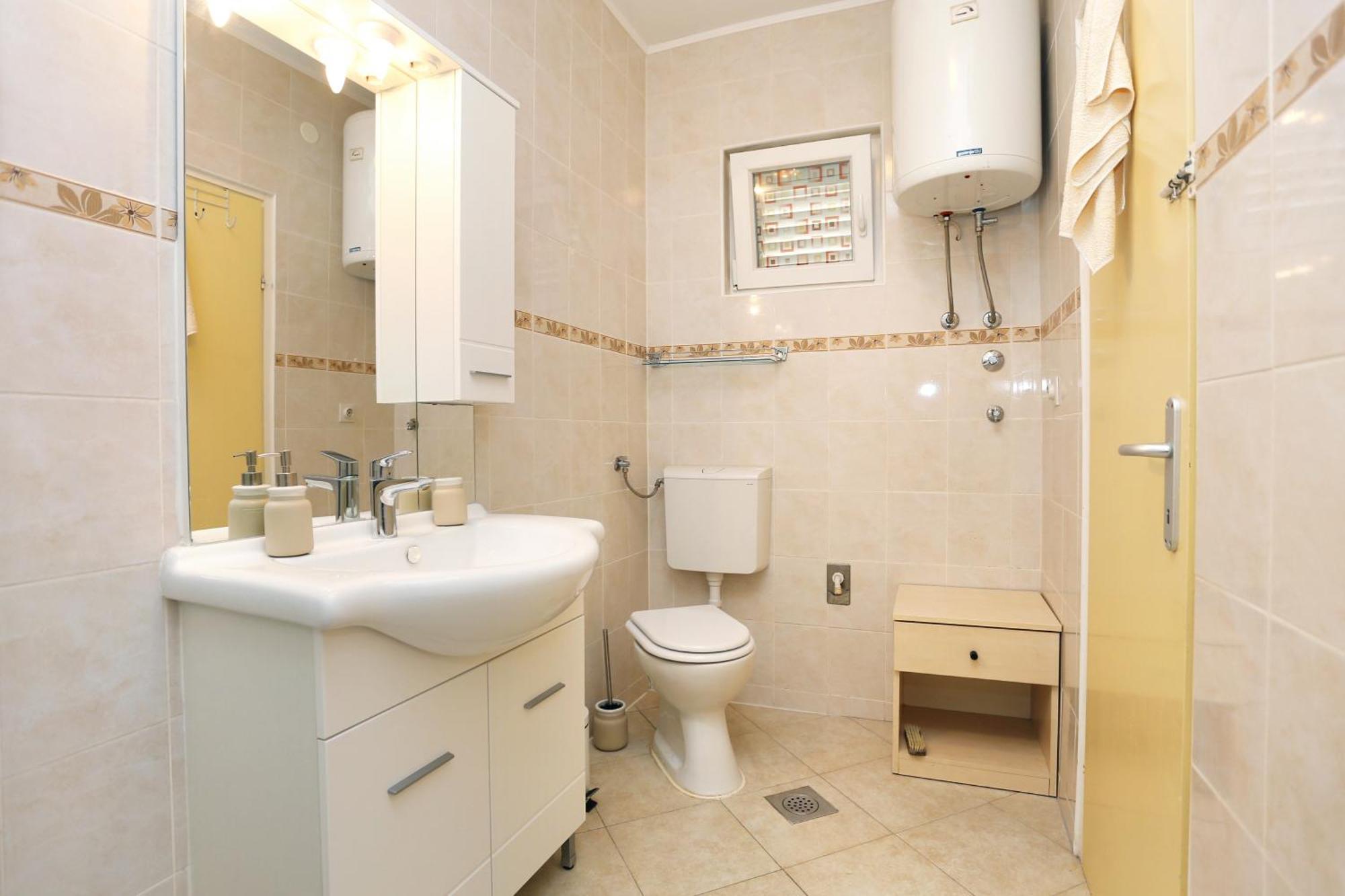 Apartments By The Sea Kastel Kambelovac, Kastela - 8679 Habitación foto