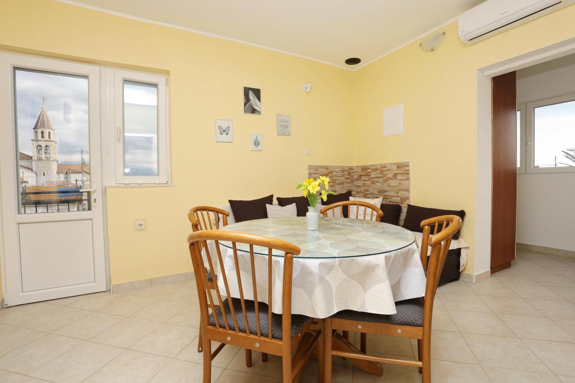 Apartments By The Sea Kastel Kambelovac, Kastela - 8679 Habitación foto